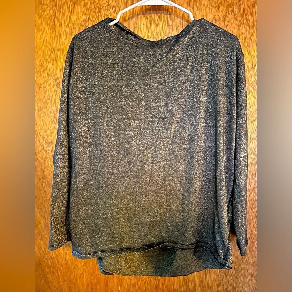 Lululemon long sleeve black & gold sparkly yoga shirt
